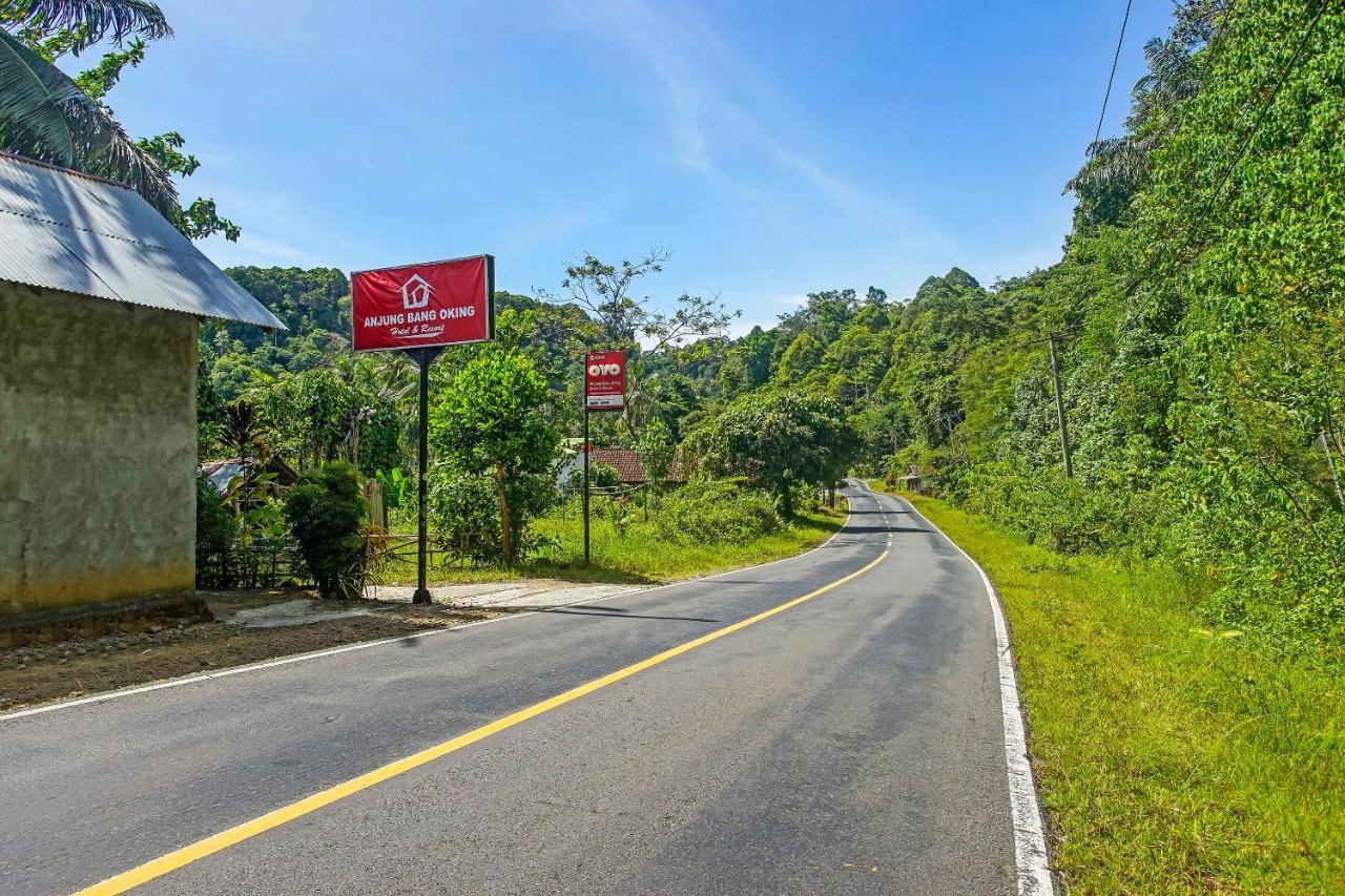 Oyo 2246 Anjung Bang Oking Hotel & Resort Pasarpulaupisang Ngoại thất bức ảnh